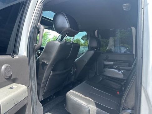 Used 2015 Ford F250 Lariat w/ Lariat Ultimate Package AWD/4WD image 27