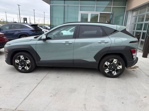 Used 2024 Hyundai Kona SEL image 8
