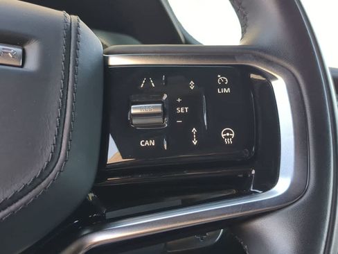 Used 2025 Land Rover Range Rover Sport SE image 27