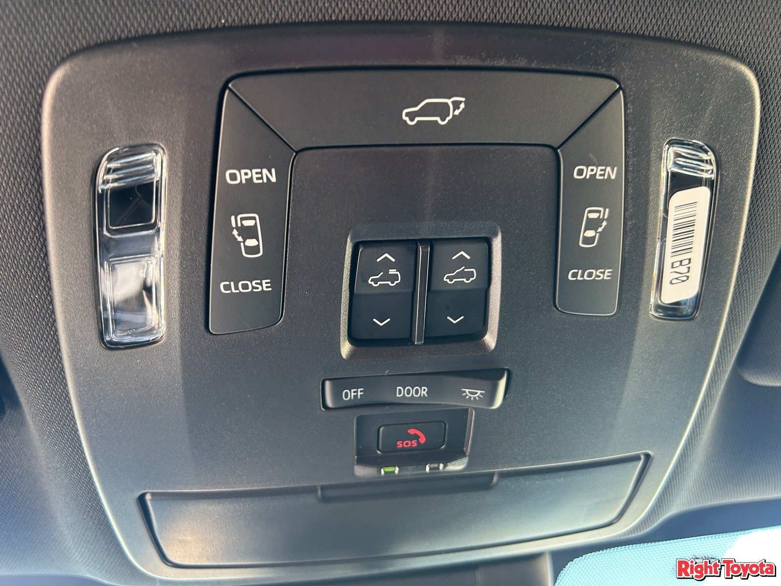 New 2026 Toyota Sienna XLE Woodland Edition AWD/4WD image 28