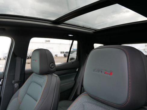New 2026 GMC Terrain AT4 w/ Convenience Package III AWD/4WD image 18