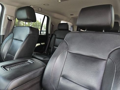 Used 2017 GMC Yukon SLT w/ HD Trailering Package RWD image 24