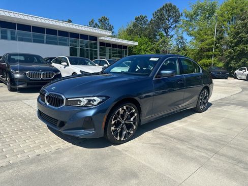 Certified 2025 BMW 330i Sedan image 3