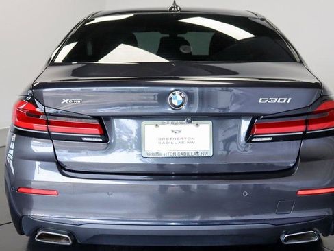 Used 2022 BMW 530i xDrive w/ Premium Package image 13
