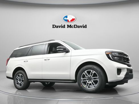 New 2025 Ford Expedition Active image 25