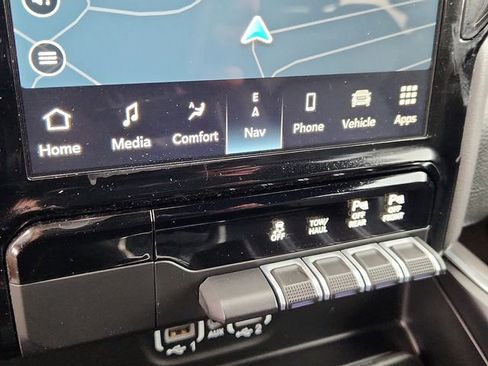 Used 2023 RAM 1500 Laramie image 9