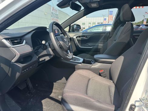 Used 2023 Toyota RAV4 SE w/ Weather & Moonroof Package AWD/4WD image 16