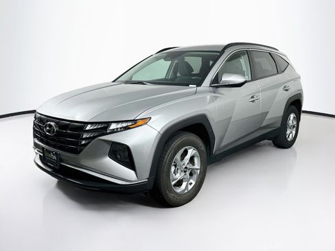 Used 2024 Hyundai Tucson SEL AWD/4WD image 3