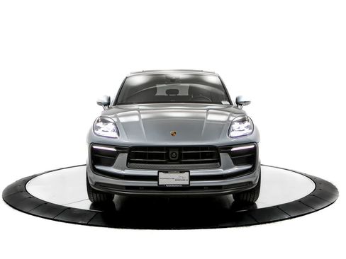 Certified 2024 Porsche Macan AWD/4WD image 10