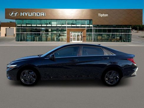 New 2026 Hyundai Elantra SEL Sport Premium FWD image 3