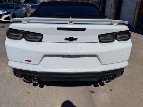 Used 2020 Chevrolet Camaro SS RWD image 9