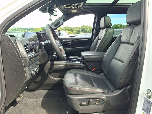 Used 2026 Chevrolet Tahoe RST w/ RST Capability Package AWD/4WD image 2