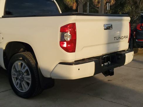 Used 2017 Toyota Tundra Platinum image 7