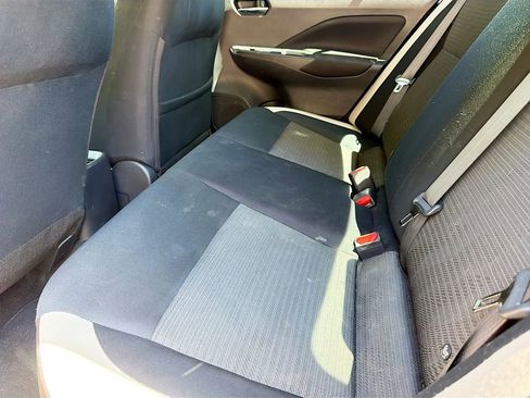 Used 2022 Nissan Versa SV image 24