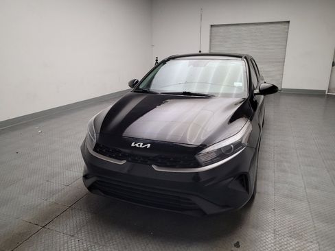 Used 2022 Kia Forte LXS FWD image 15