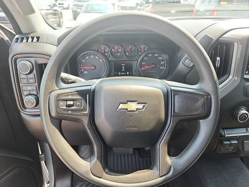 Used 2020 Chevrolet Silverado 1500 Custom w/ Custom Value Package AWD/4WD image 13