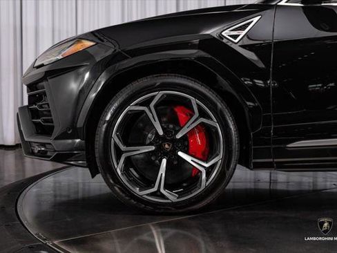Used 2021 Lamborghini Urus AWD/4WD image 8