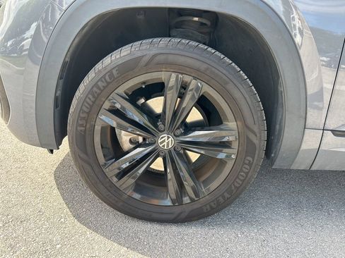 Used 2022 Volkswagen Atlas Cross Sport SEL R-Line image 47
