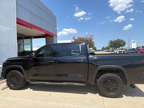 Used 2026 Toyota Tundra SR5 w/ SR5 Convenience Package AWD/4WD image 7