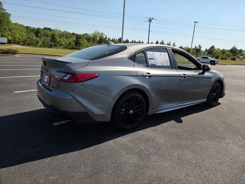New 2026 Toyota Camry SE FWD image 11