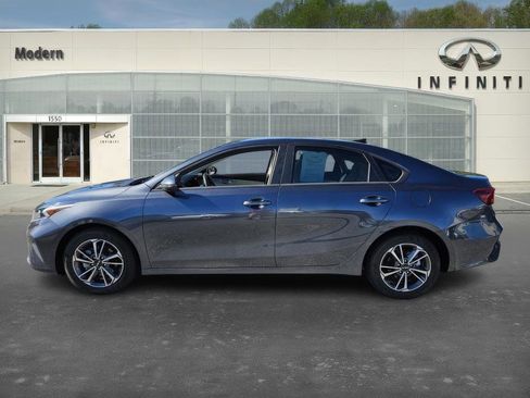 Used 2023 Kia Forte LXS w/ LXS Technology Package image 6