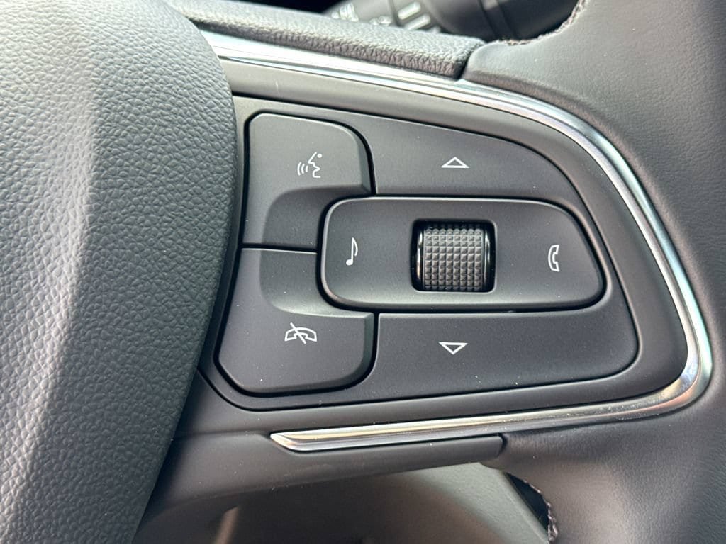 New 2026 Buick Envista Sport Touring w/ Convenience I Package FWD image 17