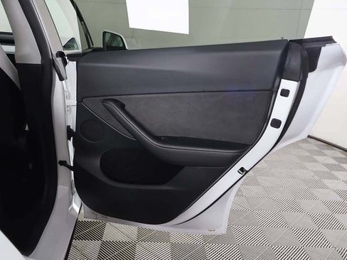 Used 2023 Tesla Model Y Performance AWD/4WD image 28