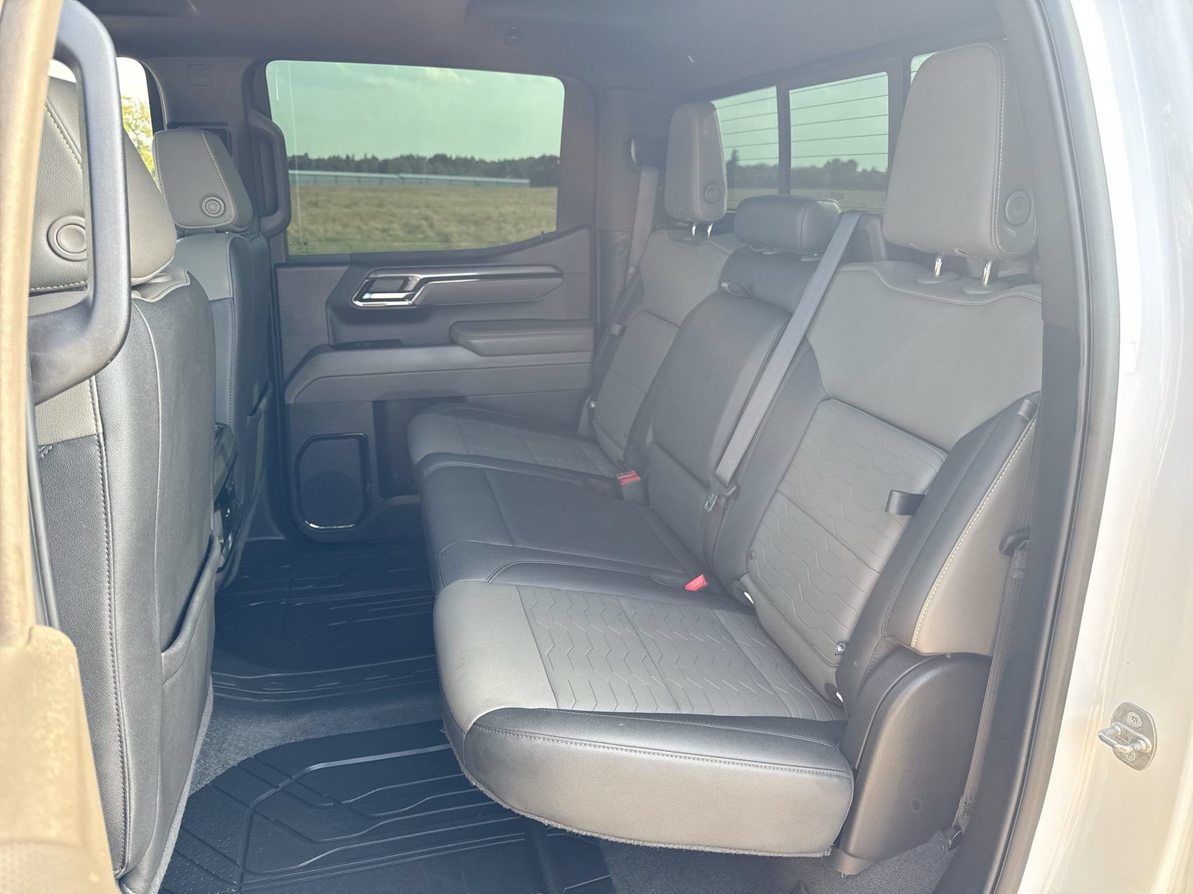 Used 2023 Chevrolet Silverado 1500 ZR2 AWD/4WD image 23