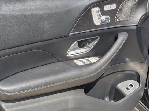 Used 2021 Mercedes-Benz GLS 450 4MATIC image 16