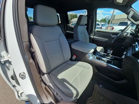 Used 2024 GMC Sierra 1500 SLT w/ SLT Convenience Package AWD/4WD image 16