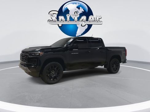 Used 2024 Chevrolet Colorado Z71 w/ LPO, Dark Essentials Package image 3