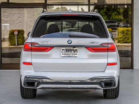 Used 2022 BMW X7 xDrive40i w/ M Sport Package AWD/4WD image 8