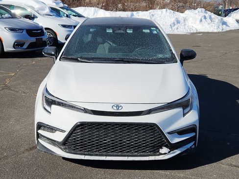 Used 2025 Toyota Corolla FX image 2