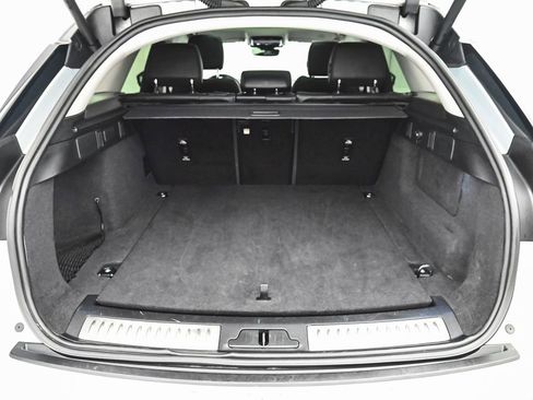 Used 2024 Land Rover Range Rover Velar S image 37