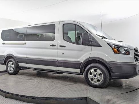 Used 2018 Ford Transit 350 XLT RWD image 11