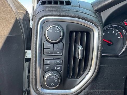 Used 2022 Chevrolet Silverado 1500 LT Trail Boss w/ Bed Protection Package AWD/4WD image 18