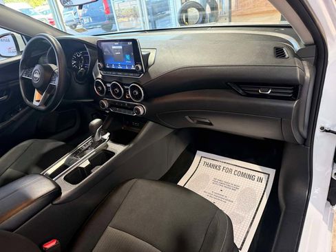 Used 2025 Nissan Sentra SV image 55