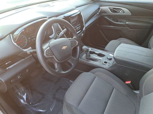 Used 2021 Chevrolet Traverse LS AWD/4WD image 16