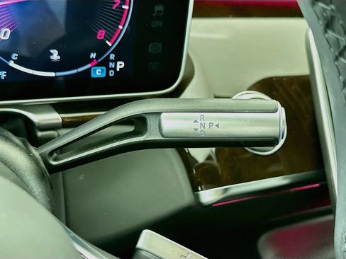 Certified 2024 Mercedes-Benz Maybach S 680 4MATIC image 18