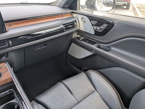 New 2025 Lincoln Aviator Black Label w/ Black Label Special Edition AWD/4WD image 21