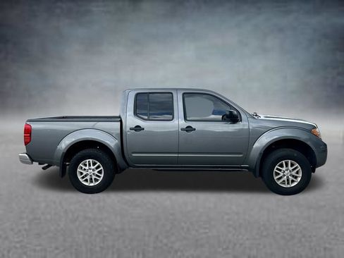 Used 2020 Nissan Frontier SV RWD image 4