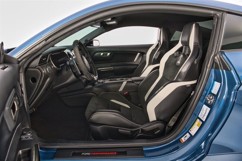 Used 2021 Ford Mustang Shelby GT500 w/ Technology Package RWD image 21