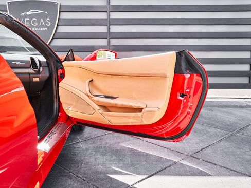 Used 2012 Ferrari 458 Spider RWD image 28