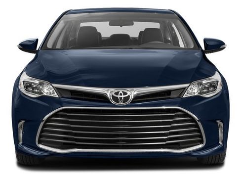 Used 2018 Toyota Avalon XLE Premium w/ Carpet Mat Package FWD image 4