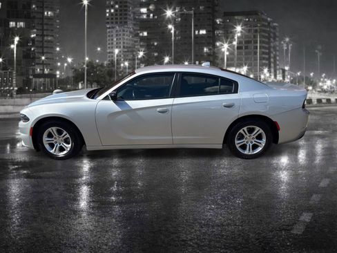 Used 2023 Dodge Charger SXT image 4