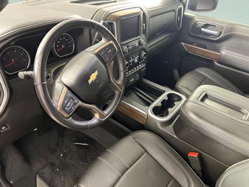 Used 2022 Chevrolet Silverado 2500 High Country w/ Z71 Off-Road Package image 25