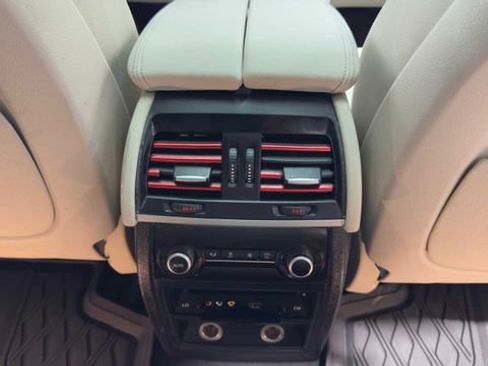 Used 2015 BMW X6 sDrive35i RWD image 16