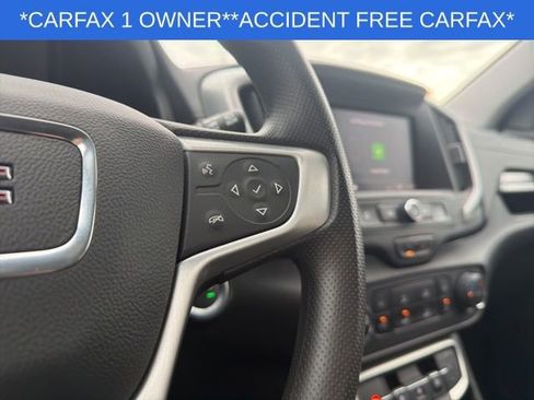 Used 2024 GMC Terrain SLE image 36