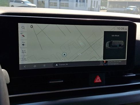 Used 2025 Kia Carnival SX w/ SX Dark Edition Package FWD image 3