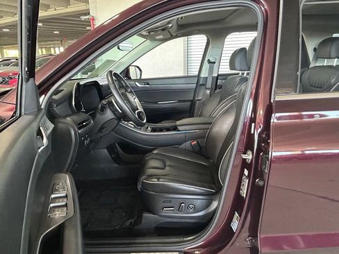 Used 2024 Hyundai Palisade Limited FWD image 16